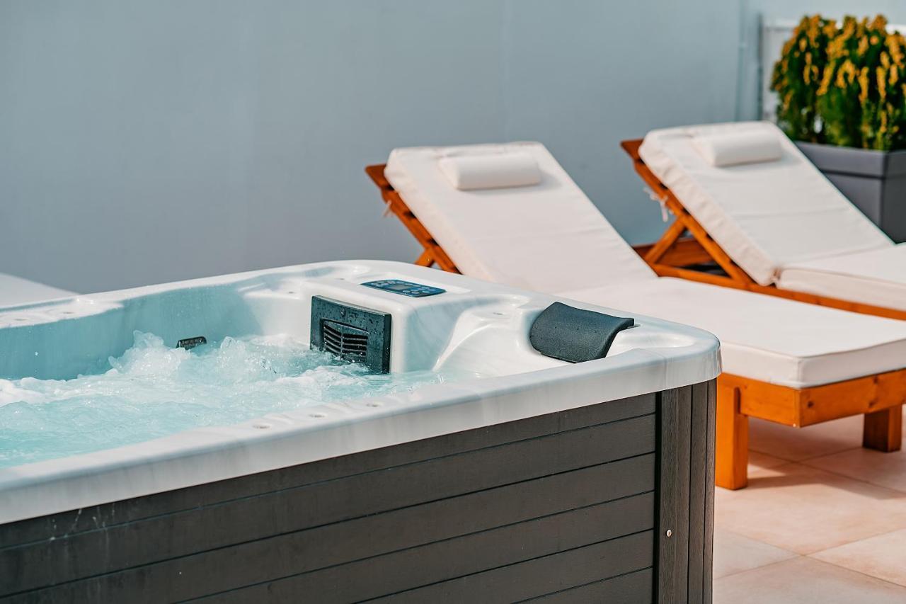 Suites With Magical View & Jacuzzi Atene Esterno foto