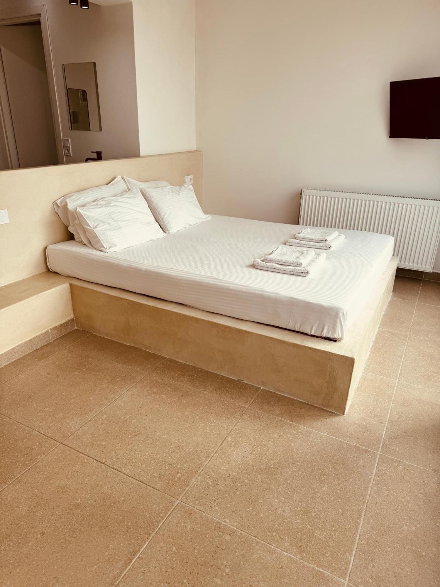 Suites With Magical View & Jacuzzi Atene Esterno foto